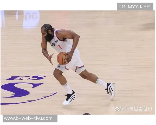 阿贾威尔逊全能表现27投13中砍下35分8篮板5助攻4抢断4盖帽引领球队胜利 阿贾威尔逊全能表现27投13中砍下35分8篮板5助攻4抢断4盖帽引领球队胜利